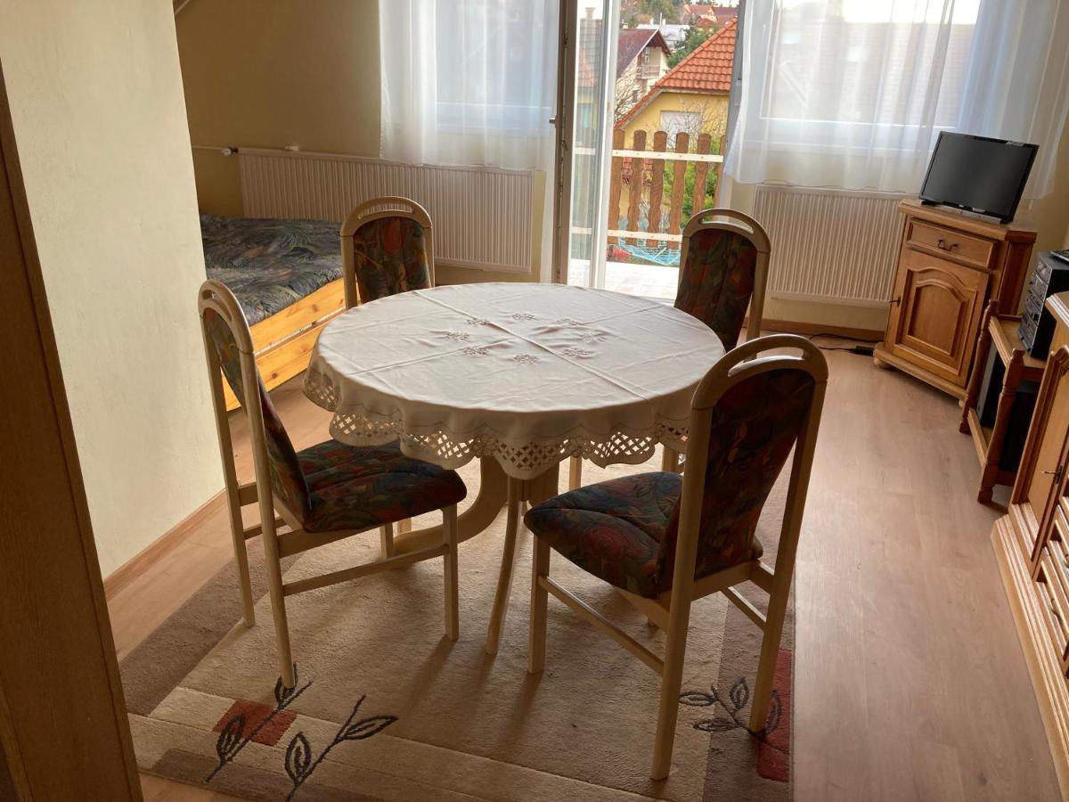 Pbj Apartman Apartment Pilisborosjeno Bagian luar foto